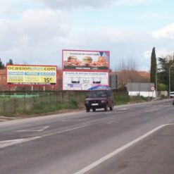 Carretera de Badajoz Entrada, frente a gasolinera